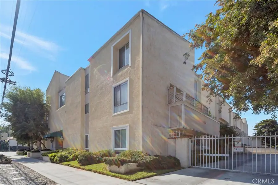 4807 Beck Avenue #4, Valley Village, CA 91601 - Image #2