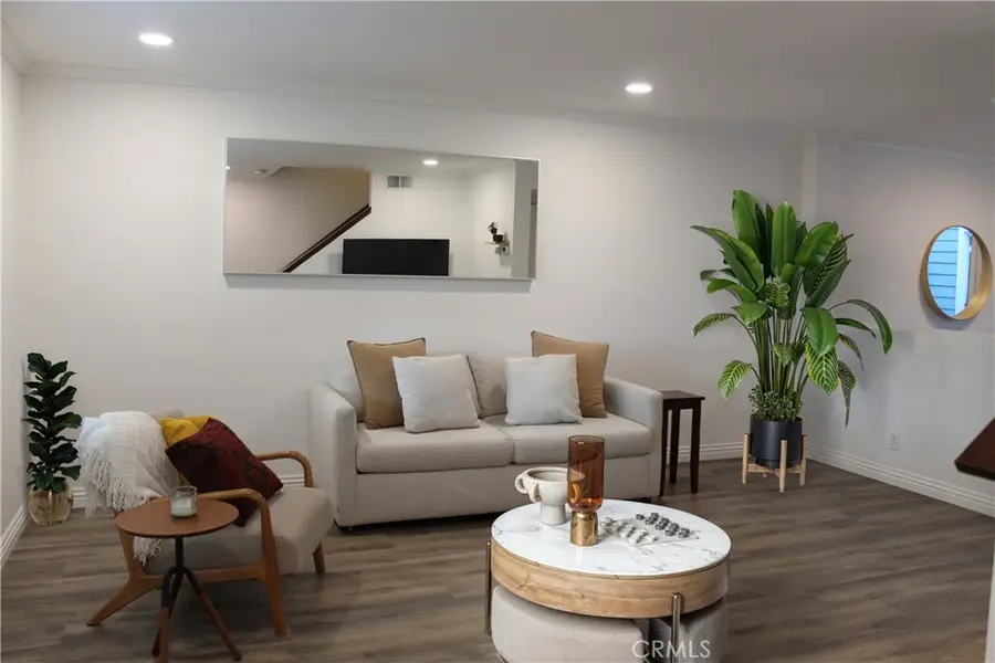 591 N Garfield Avenue #5, Pasadena, CA 91101 - Image #3