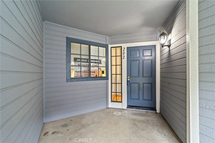 202 Evergreen Court, Azusa, CA 91702 - Image #3