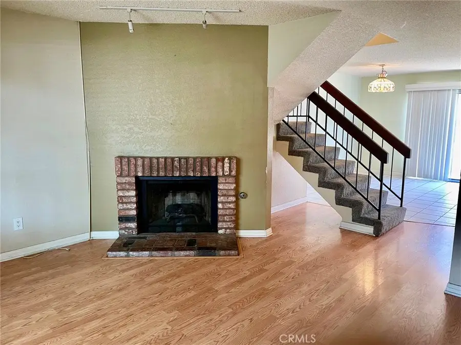 1077 Santo Antonio Drive #15, Colton, CA 92324 - Image #3