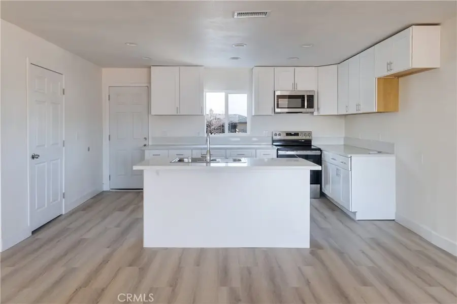 17820 Sycamore Street, Hesperia, CA 92345 - Image #3