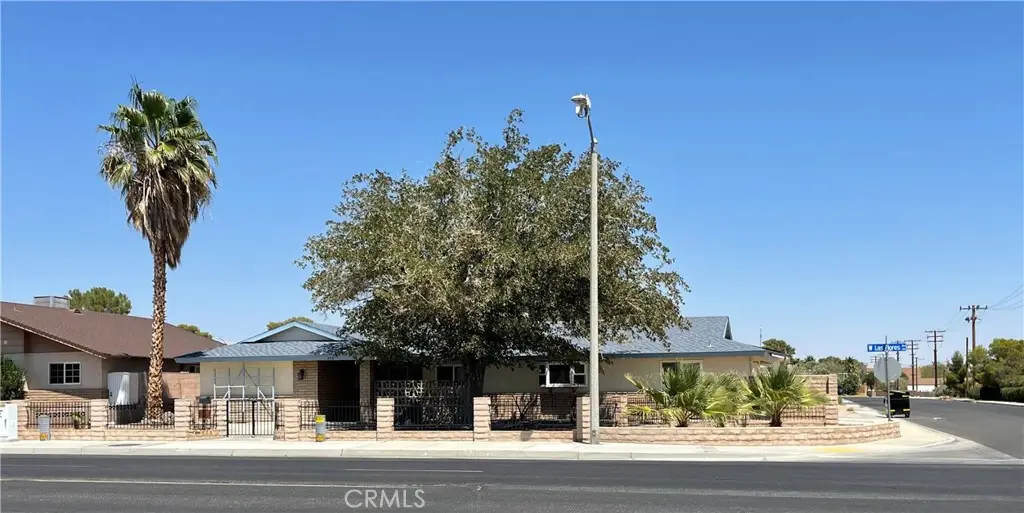 526 W Las Flores Avenue, Ridgecrest, CA 93555 - Image #1