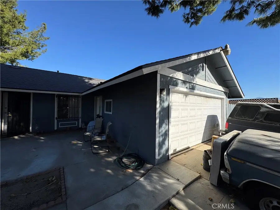 446 E Fromer Street, Rialto, CA 92376 - Image #2