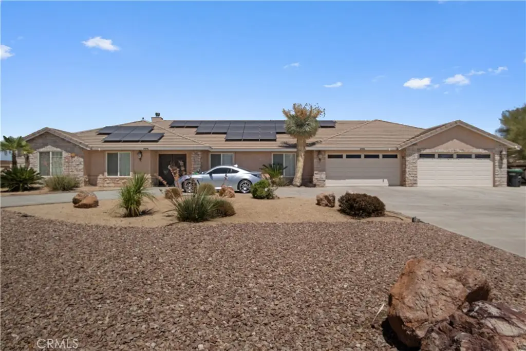 12210 Larch Street, Oak Hills, CA 92344 - #1