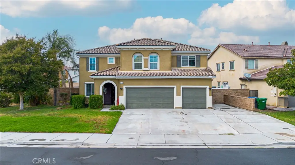 6573 Harrow St, Eastvale, CA 91752 - Image #1