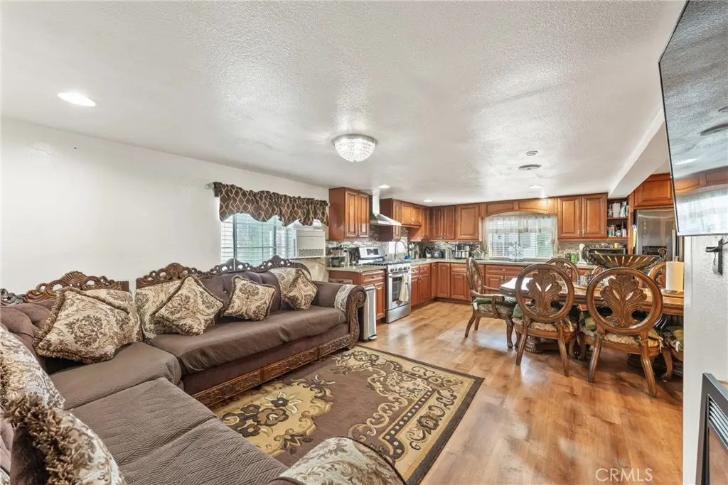 2865 W Rialto Avenue #17, Rialto, CA 92376 - Image #1
