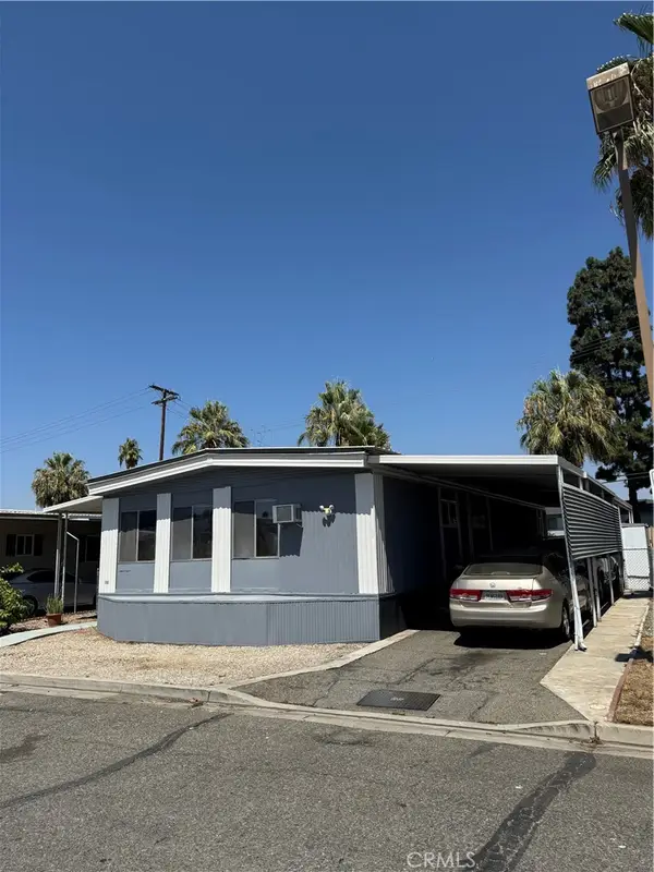 1560 Massachuesetts Avenue #46, Riverside, CA 92507