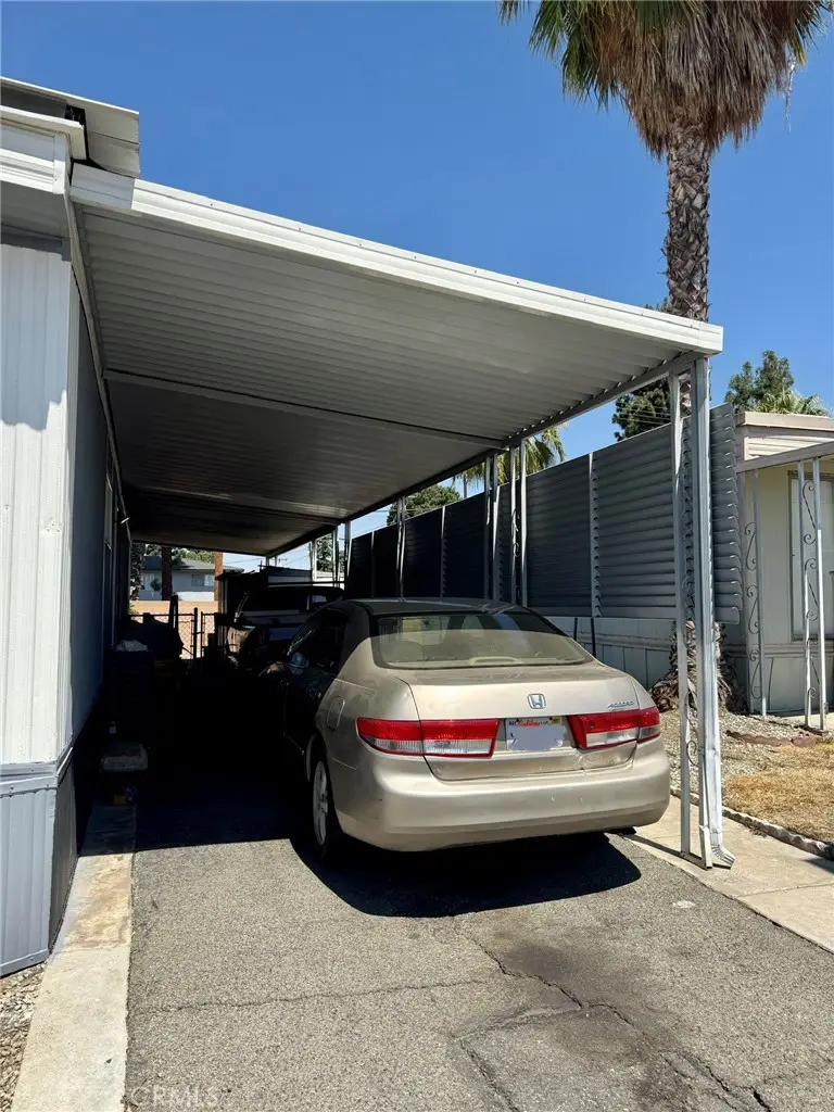 1560 Massachuesetts Avenue #46, Riverside, CA 92507 - Image #2