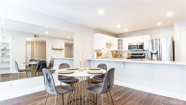 1940 N Highland #26, Hollywood Hills, CA 90068