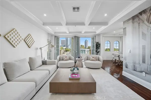 1835 Pandora Avenue #402, Los Angeles, CA 90025