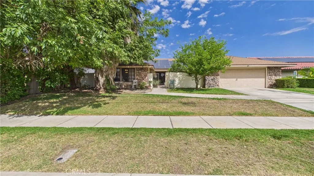 358 E Walnut, Rialto, CA 92376 - #1