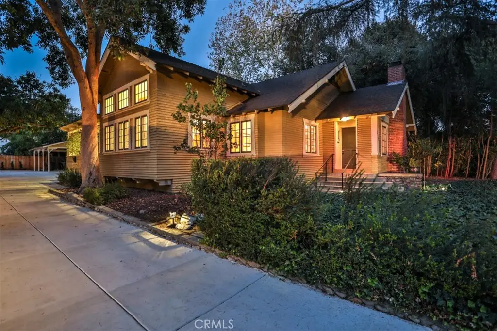 357 W 10th, Claremont, CA 91711 - #1
