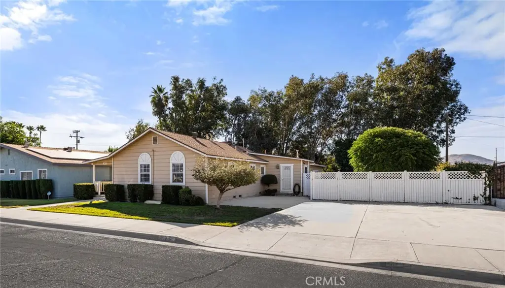 17075 Manzanita, Fontana, CA 92335 - Image #1