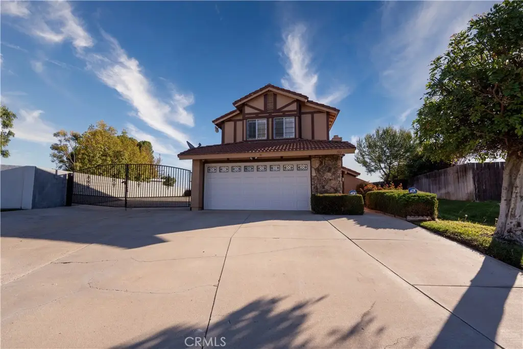 761 Kingfisher, Corona, CA 92879 - Image #1