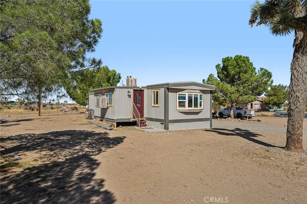 10444 Mono Road, Phelan, CA 92371 - Image #1