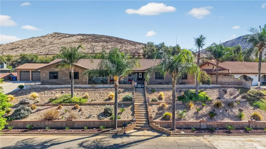 2498 Loveland, Jurupa Valley, CA 92509 - #1