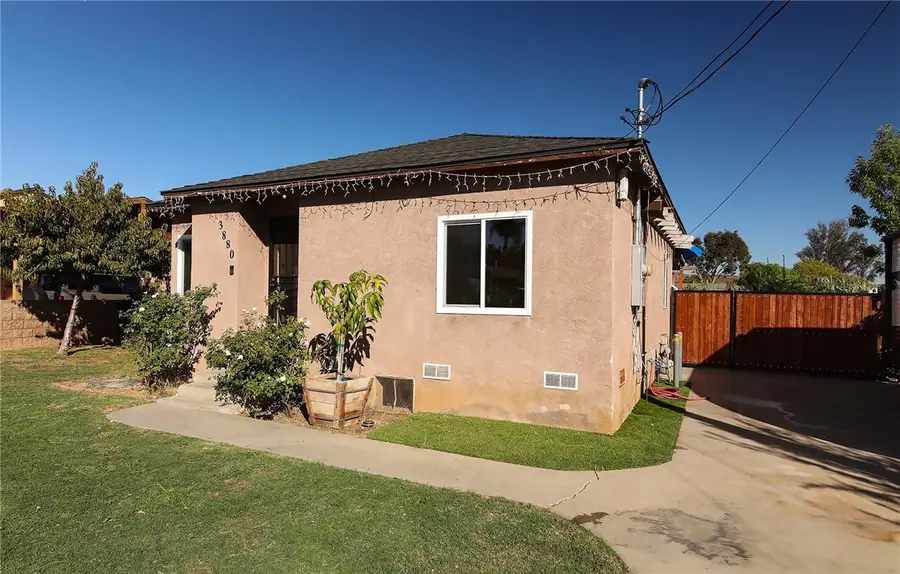 3880 Fox Tail, Jurupa Valley, CA 92509 - Image #3