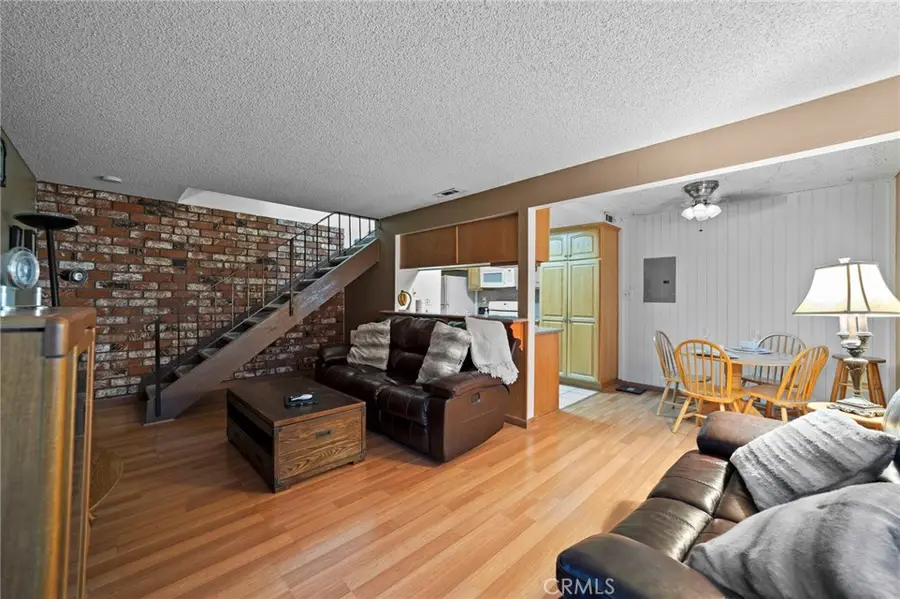 1172 W Calle De Las Estrellas #3, Azusa, CA 91702 - Image #2