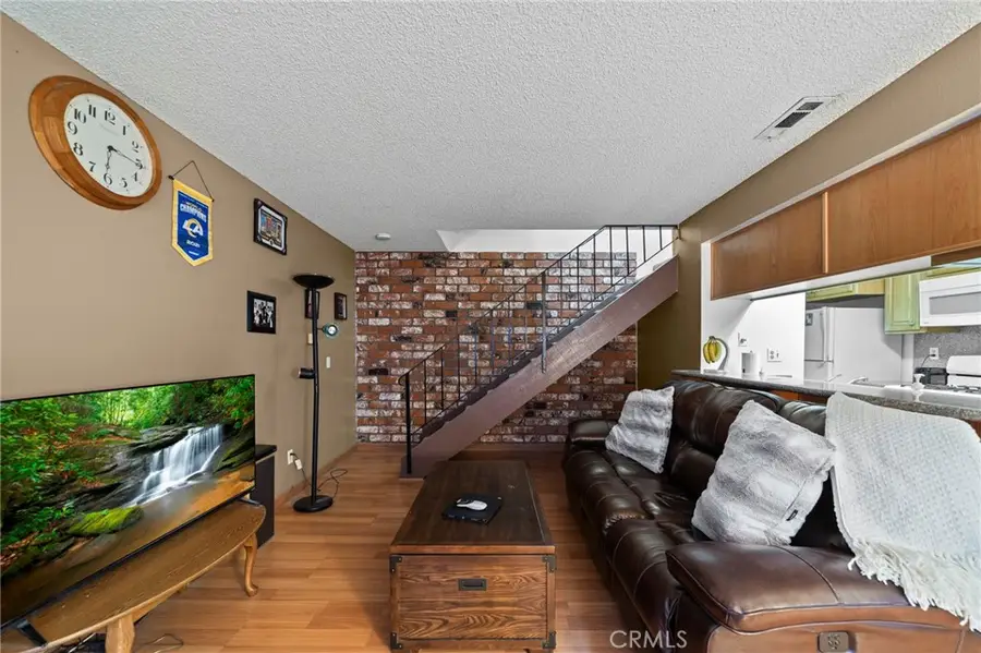 1172 W Calle De Las Estrellas #3, Azusa, CA 91702 - Image #3