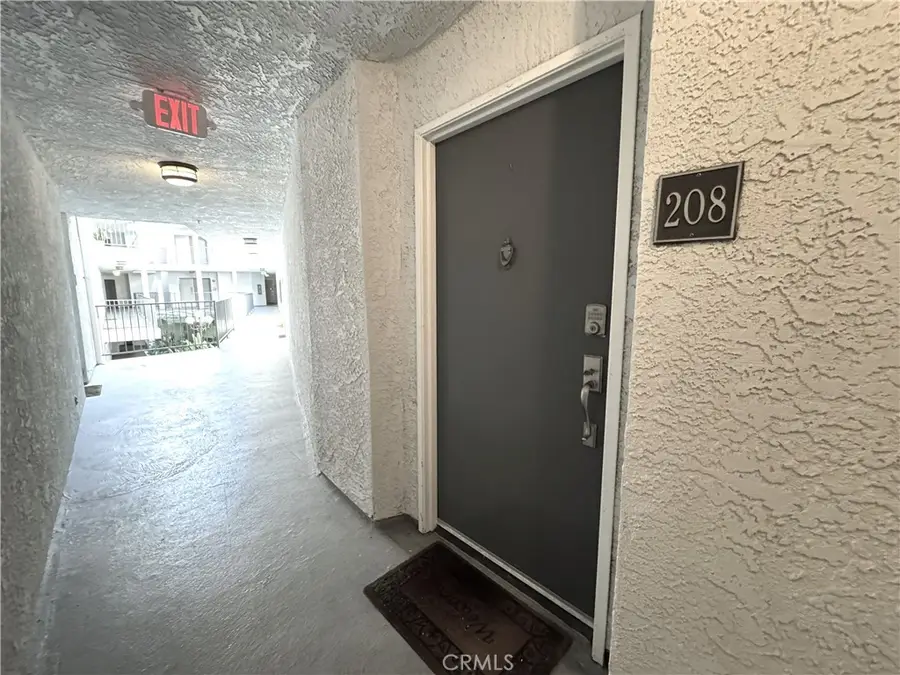 4401 Sepulveda Boulevard #208, Sherman Oaks, CA 91403 - Image #2