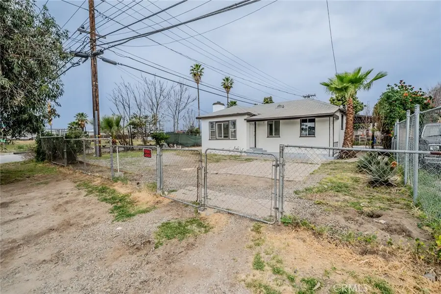 Blvd Arrow, Fontana, CA 92335 - #3