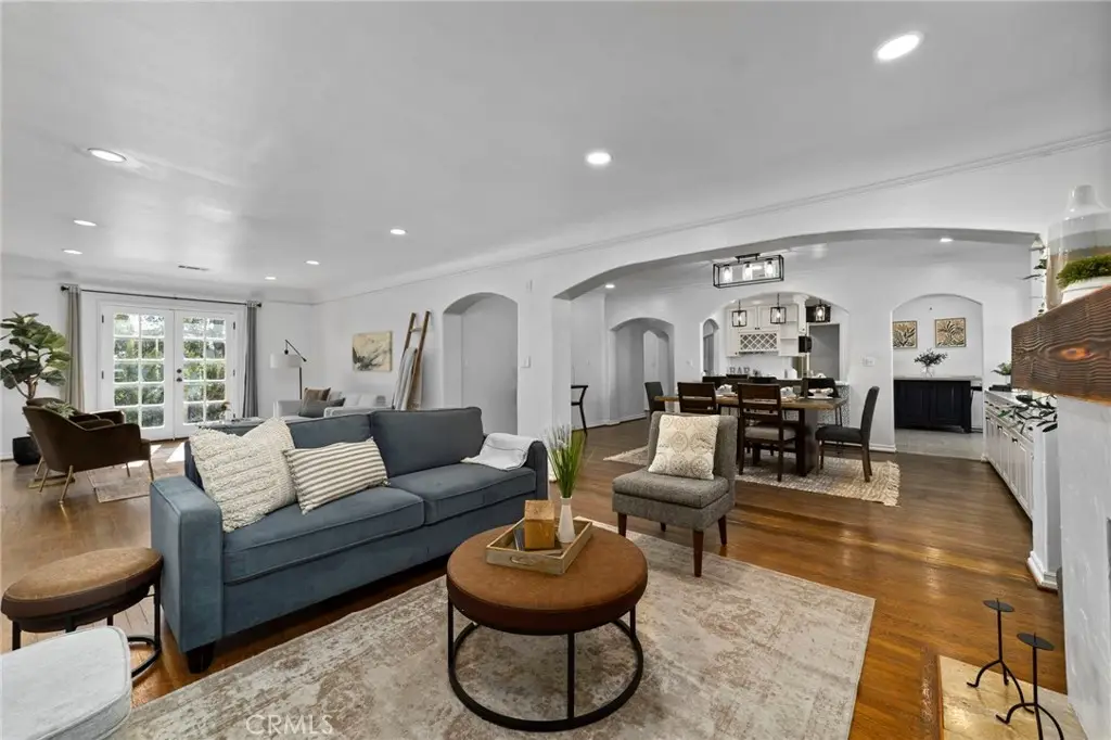 1697 N Allen, Pasadena, CA 91104 - #1