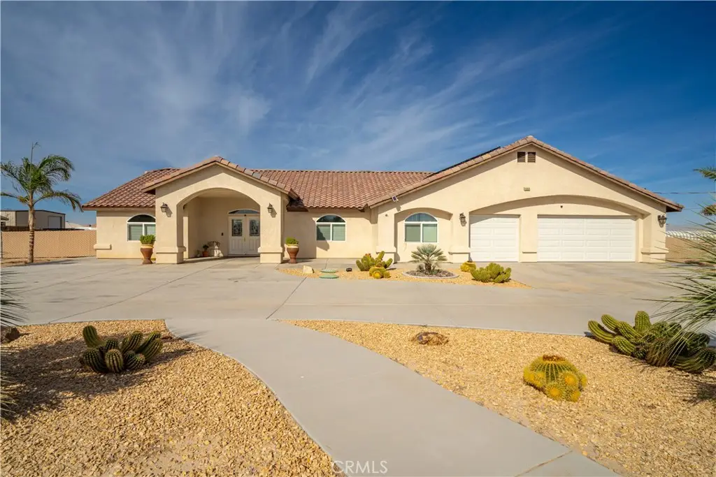 15914 Mission Street, Hesperia, CA 92345 - #1