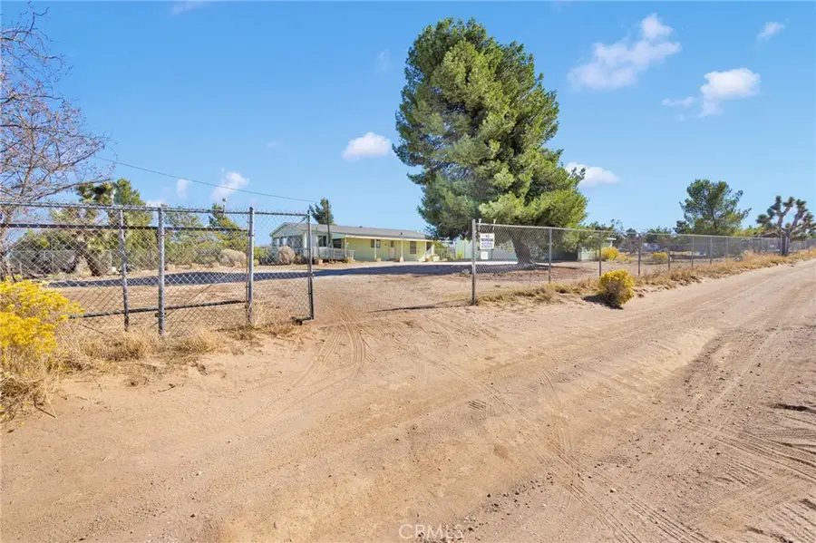 9283 Atsina Road, Phelan, CA 92371 - Image #2