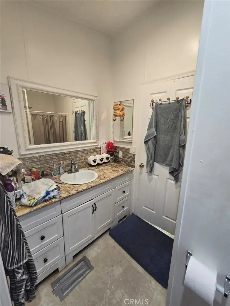2191 Harbor Boulevard #27, Costa Mesa, CA 92627 - Image #2