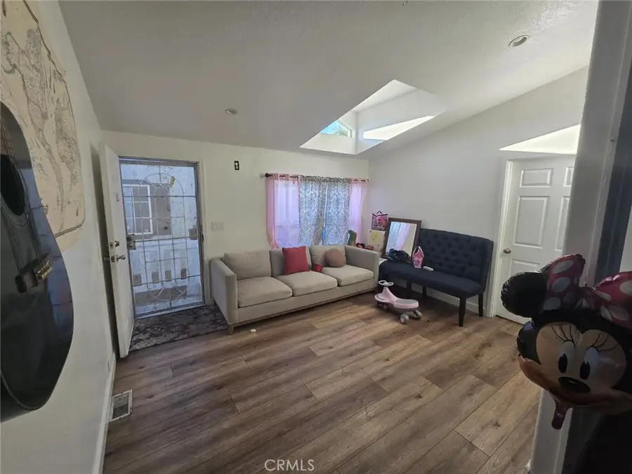 2191 Harbor Boulevard #27, Costa Mesa, CA 92627 - Image #3