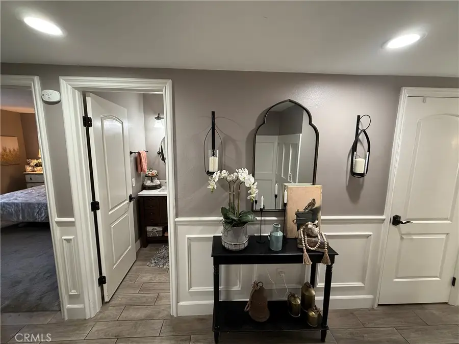 1053 Border Avenue, Corona, CA 92882 - Image #3