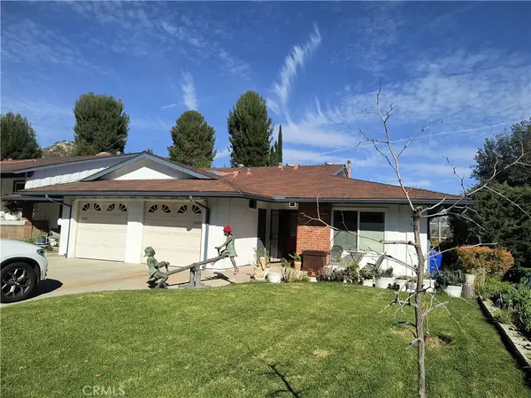 19335 Oak Crossing Road, Newhall, CA 91321