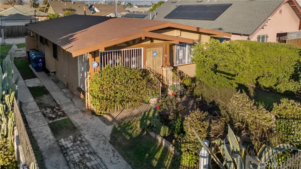 933 W 57th, Los Angeles, CA 90037 - Image #1