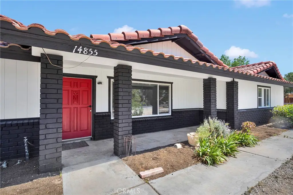14855 Flathead Road, Apple Valley, CA 92307 - #1