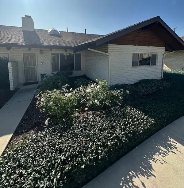 5118 Lakeview Avenue #4, Yorba Linda, CA 92886