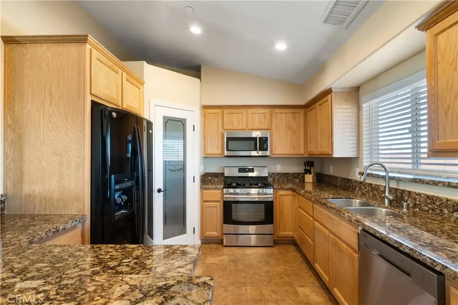 18798 Mojave, Hesperia, CA 92345 - Image #3