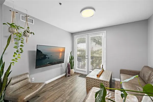 1801 E Katella #4005, Anaheim, CA 92805