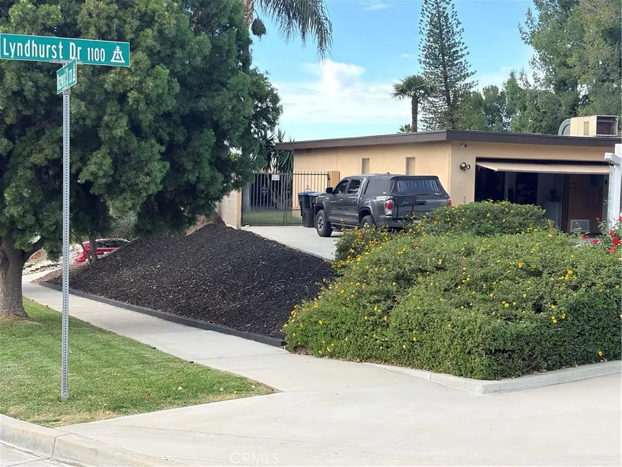 1156 Lyndhurst, Riverside, CA 92507 - #3