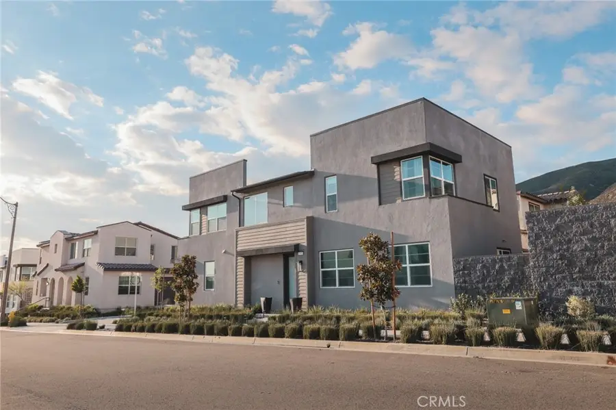 15818 Caterpillar Dr, Fontana, CA 92336 - #2