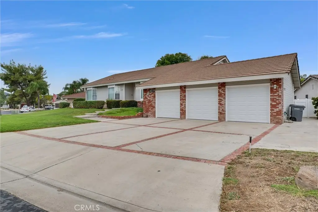 30279 Clear Water, Canyon Lake, CA 92587 - #1