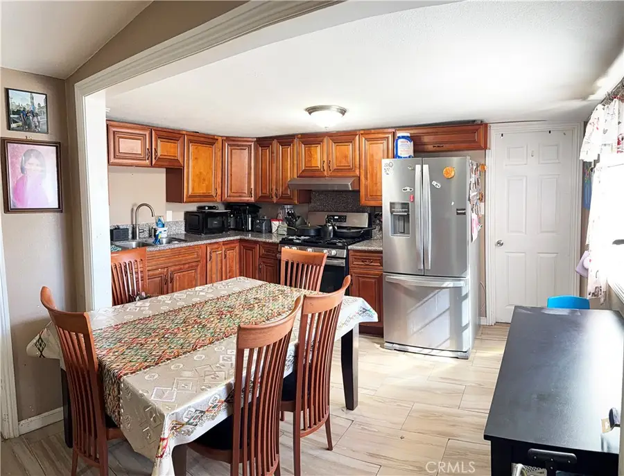 3707 Vineland Avenue, Baldwin Park, CA 91706 - #3