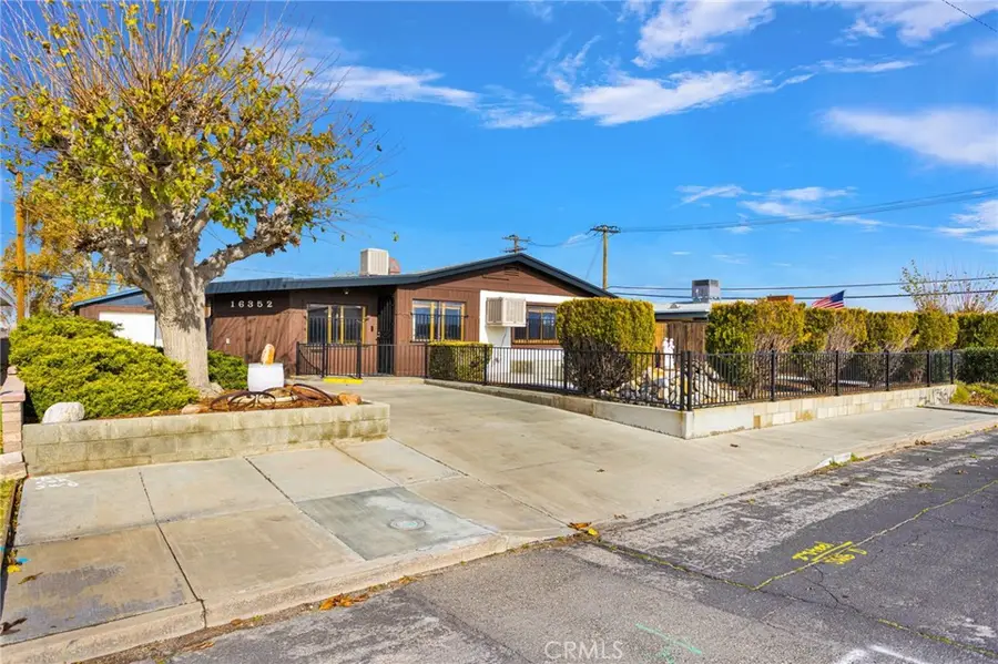 16352 Del Norte Drive, Victorville, CA 92395 - #2