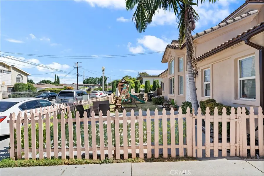 930 S Charlotte, San Gabriel, CA 91776 - #2