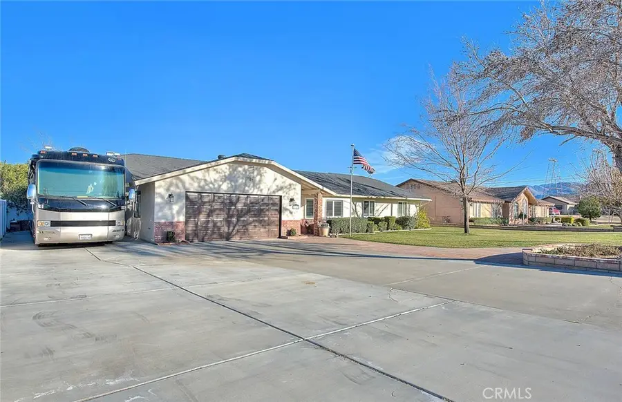 7821 Lyons, Hesperia, CA 92345 - #3