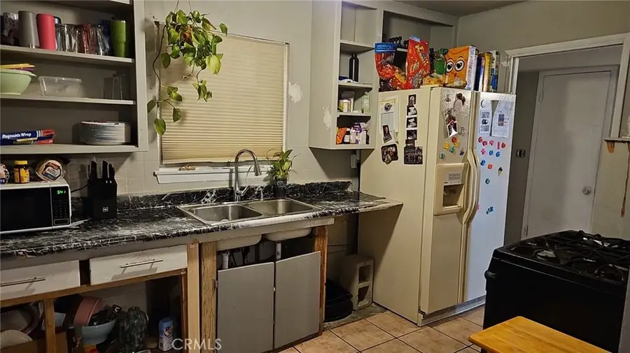 12156 Lakeview, Trona, CA 93562 - #2