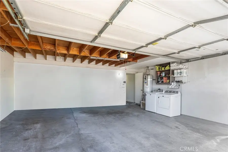 16465 Green Tree, Victorville, CA 92395 - Image #2