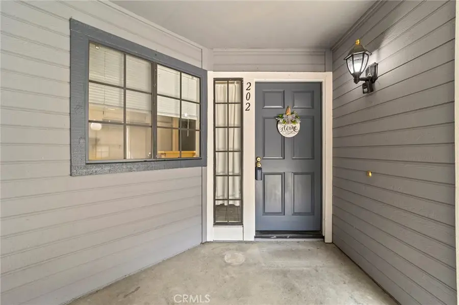 202 Evergreen Court, Azusa, CA 91702 - Image #2