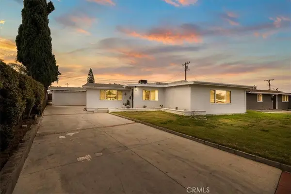 218 W Gragmont, Covina, CA 91722