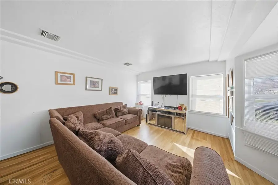 225 W 27th, San Bernardino, CA 92405 - Image #2