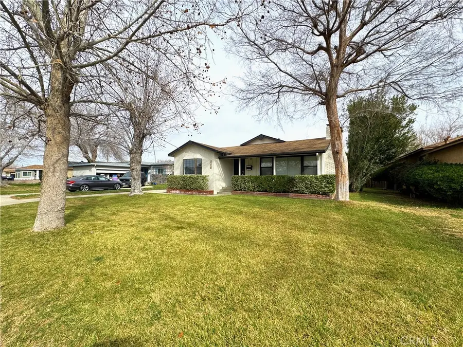 44450 Lowtree Avenue, Lancaster, CA 93534 - Image #2